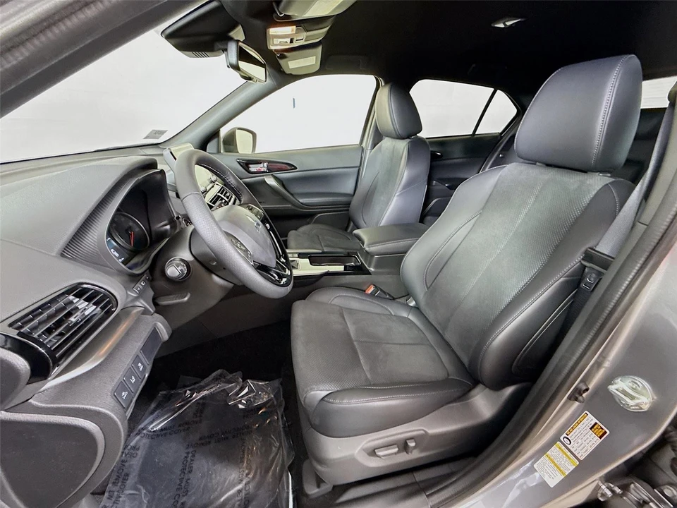 2025 Mitsubishi Eclipse Cross - Image 20 of 21