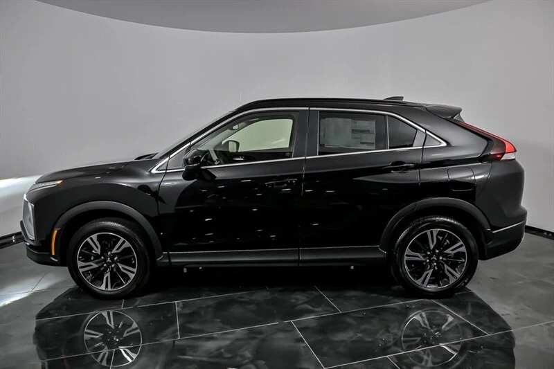 2025 Mitsubishi Eclipse Cross - Image 6 of 21