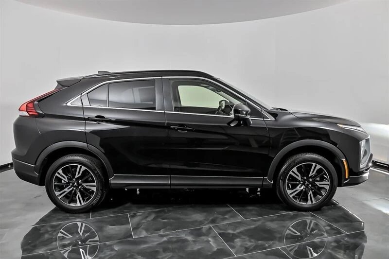 2025 Mitsubishi Eclipse Cross - Image 9 of 21