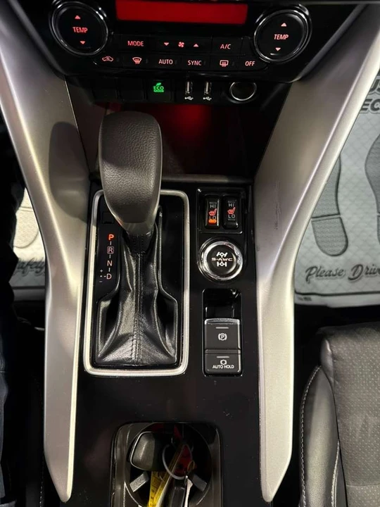 2025 Mitsubishi Eclipse Cross - Image 18 of 31