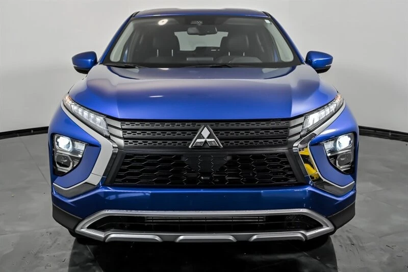 2025 Mitsubishi Eclipse Cross - Image 4 of 30