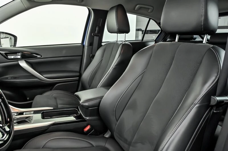 2025 Mitsubishi Eclipse Cross - Image 16 of 30
