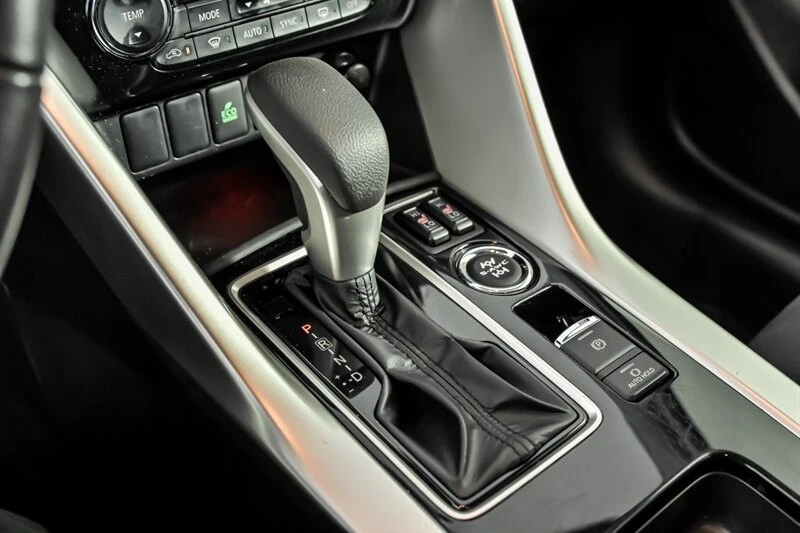 2025 Mitsubishi Eclipse Cross - Image 29 of 30
