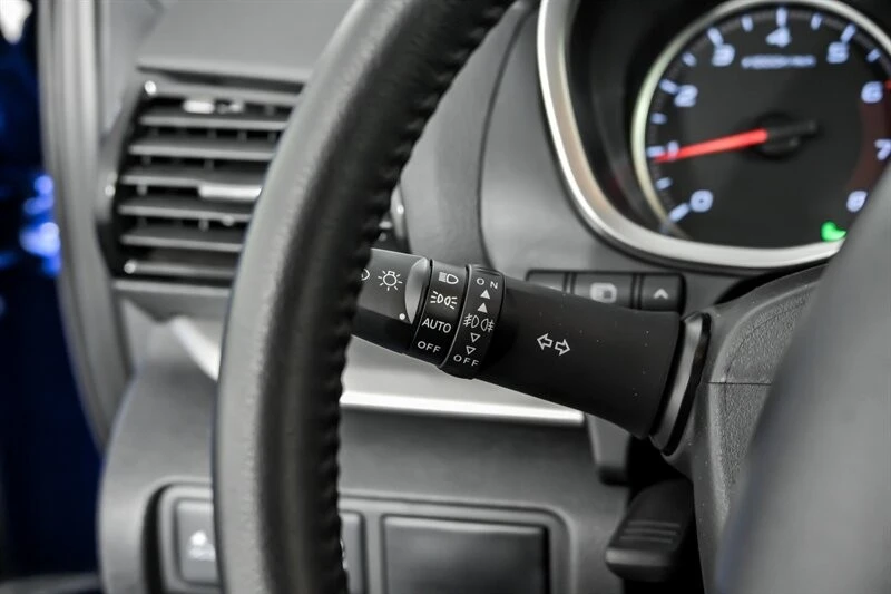 2025 Mitsubishi Eclipse Cross - Image 23 of 30