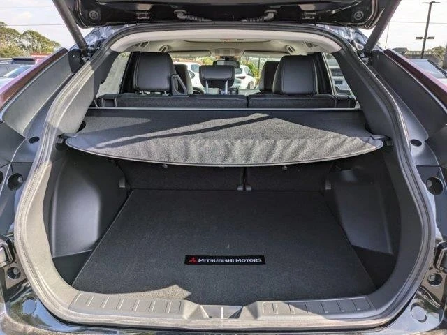 2025 Mitsubishi Eclipse Cross - Image 13 of 21