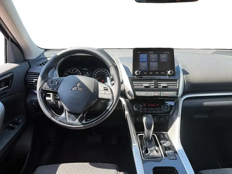 2025 Mitsubishi Eclipse Cross - Image 12 of 19