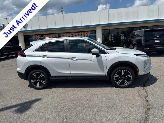 2025 Mitsubishi Eclipse Cross - Image 2 of 10