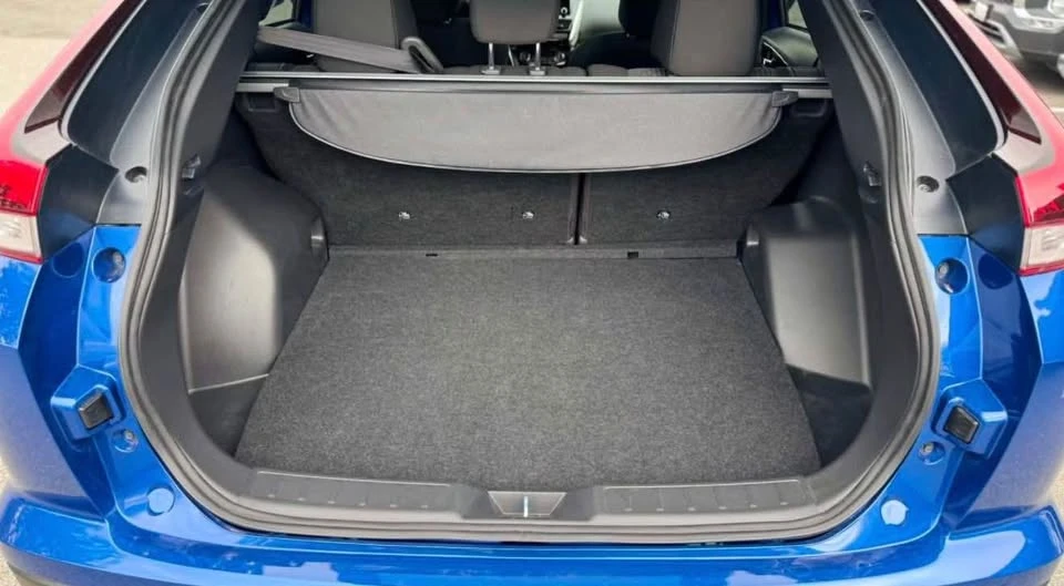 2025 Mitsubishi Eclipse Cross - Image 6 of 9