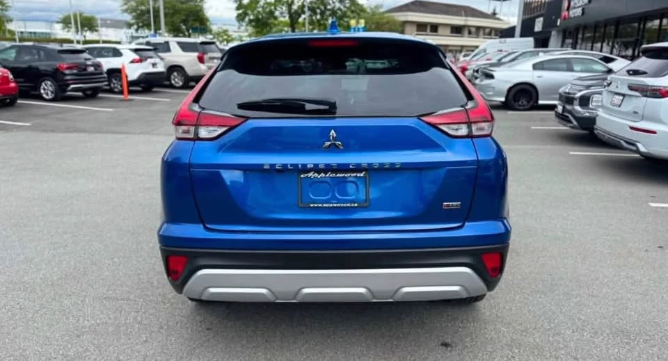 2025 Mitsubishi Eclipse Cross - Image 5 of 9