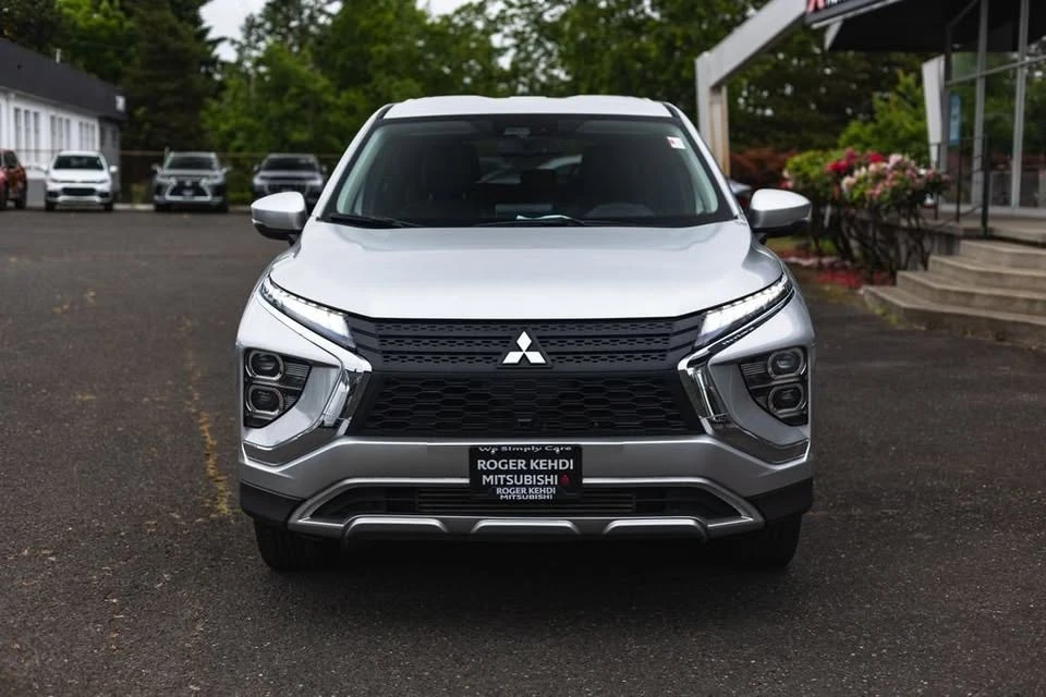2025 Mitsubishi Eclipse Cross - Image 6 of 20