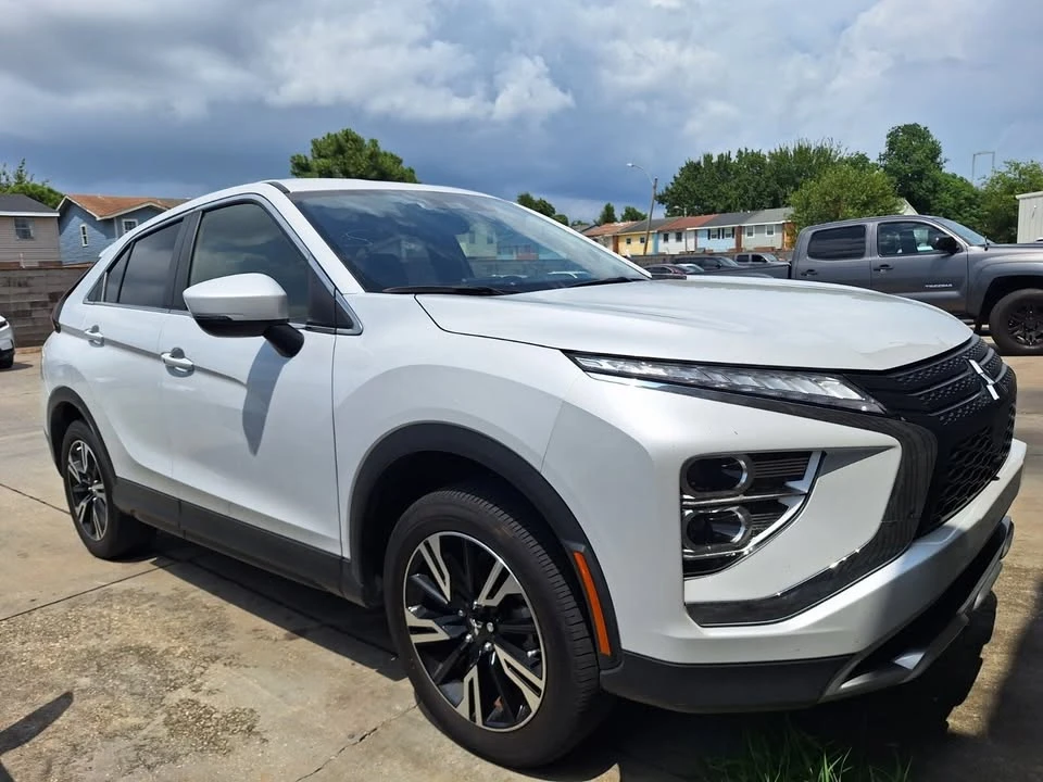2025 Mitsubishi Eclipse Cross - Image 2 of 6