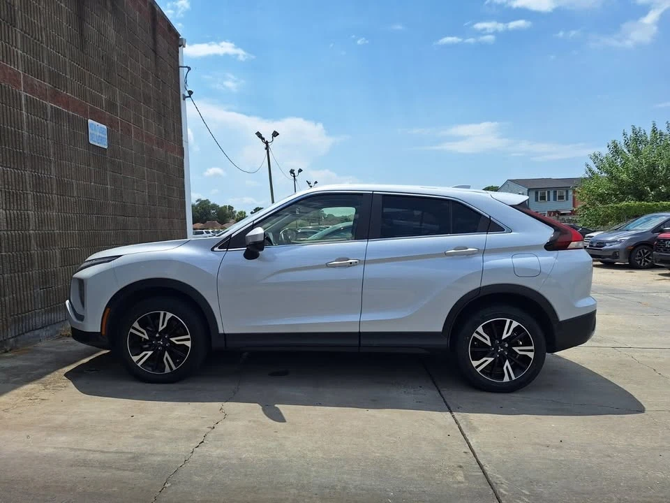 2025 Mitsubishi Eclipse Cross - Image 2 of 6