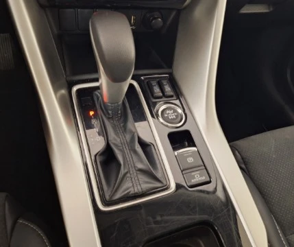 2025 Mitsubishi Eclipse Cross - Image 11 of 12