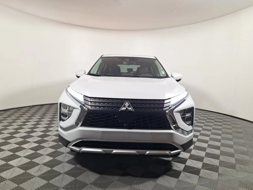 2025 Mitsubishi Eclipse Cross - Image 3 of 12