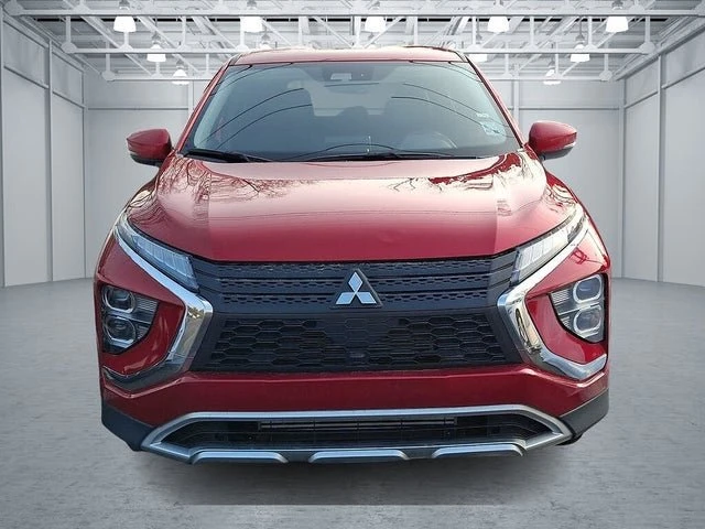 2025 Mitsubishi Eclipse Cross - Image 2 of 4