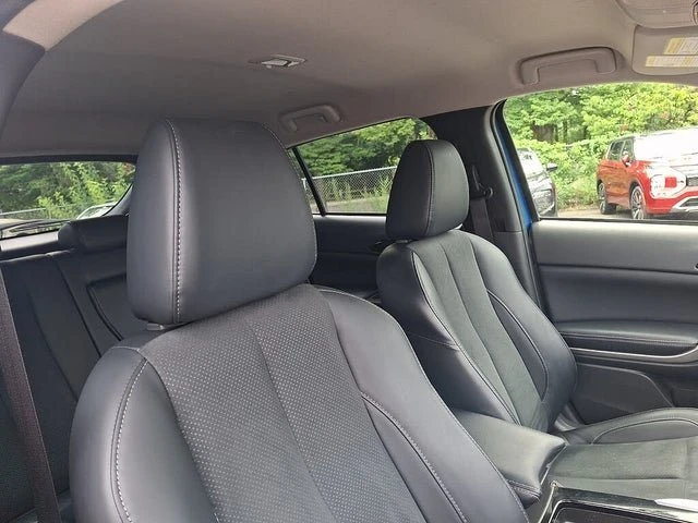 2025 Mitsubishi Eclipse Cross - Image 13 of 20