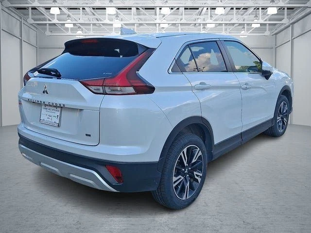 2025 Mitsubishi Eclipse Cross - Image 3 of 4
