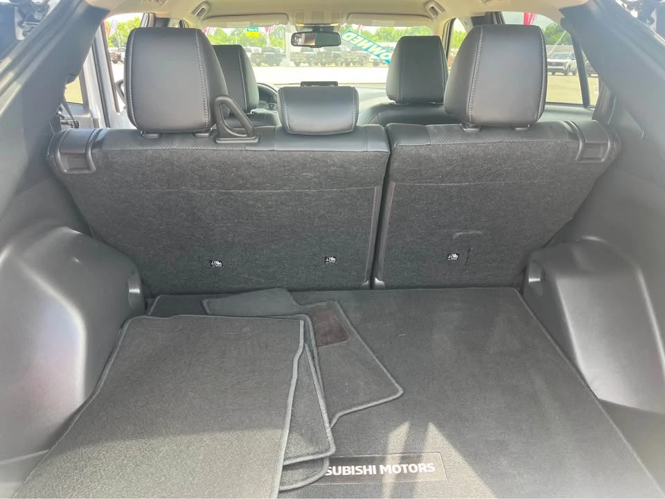 2025 Mitsubishi Eclipse Cross - Image 9 of 10