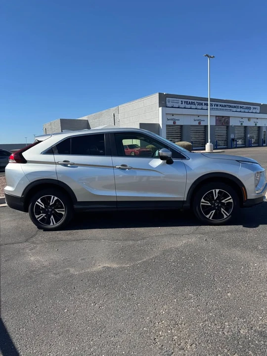 2025 Mitsubishi Eclipse Cross - Image 2 of 11