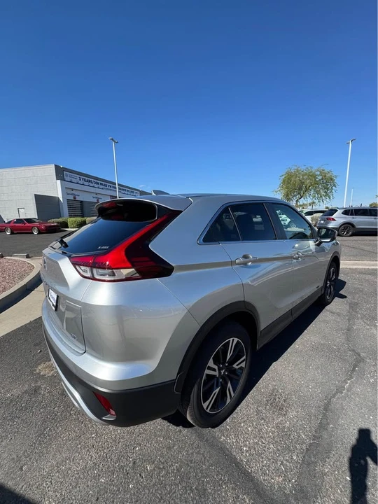 2025 Mitsubishi Eclipse Cross - Image 7 of 11