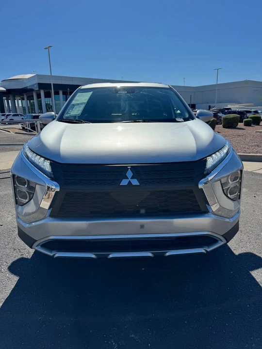 2025 Mitsubishi Eclipse Cross - Image 5 of 11
