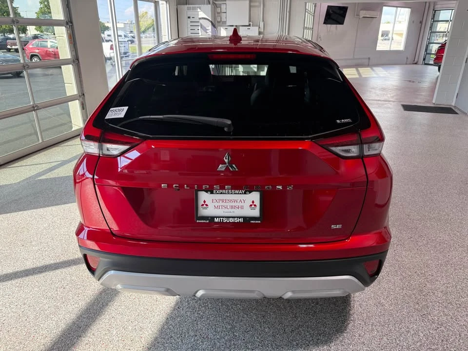 2025 Mitsubishi Eclipse Cross - Image 3 of 8