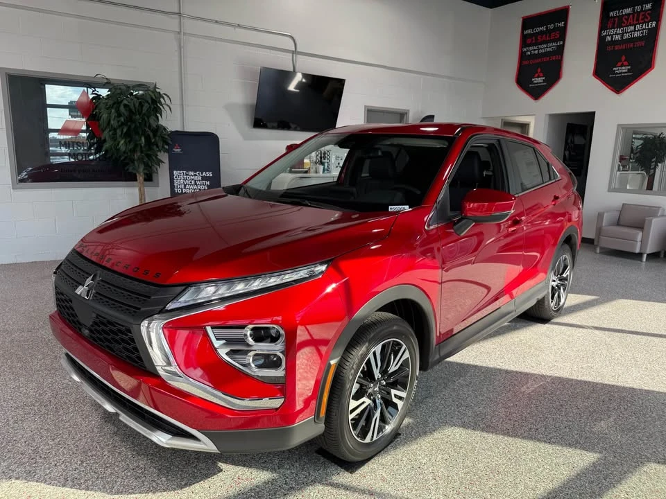 2025 Mitsubishi Eclipse Cross - Image 7 of 8