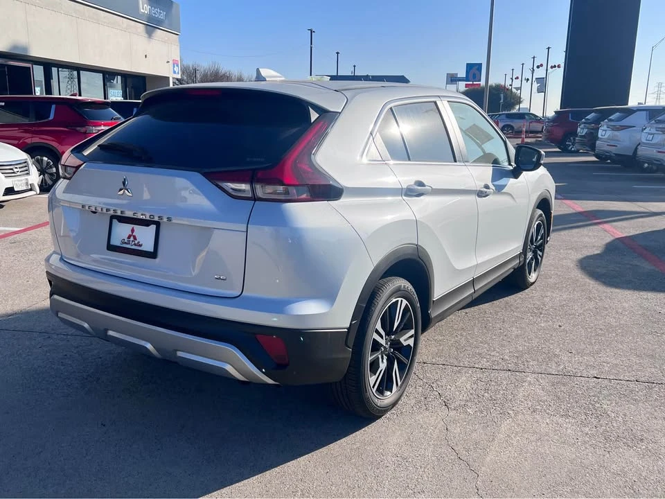 2025 Mitsubishi Eclipse Cross - Image 3 of 11