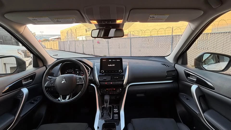 2025 Mitsubishi Eclipse Cross - Image 9 of 18