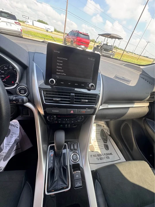 2025 Mitsubishi Eclipse Cross - Image 7 of 9