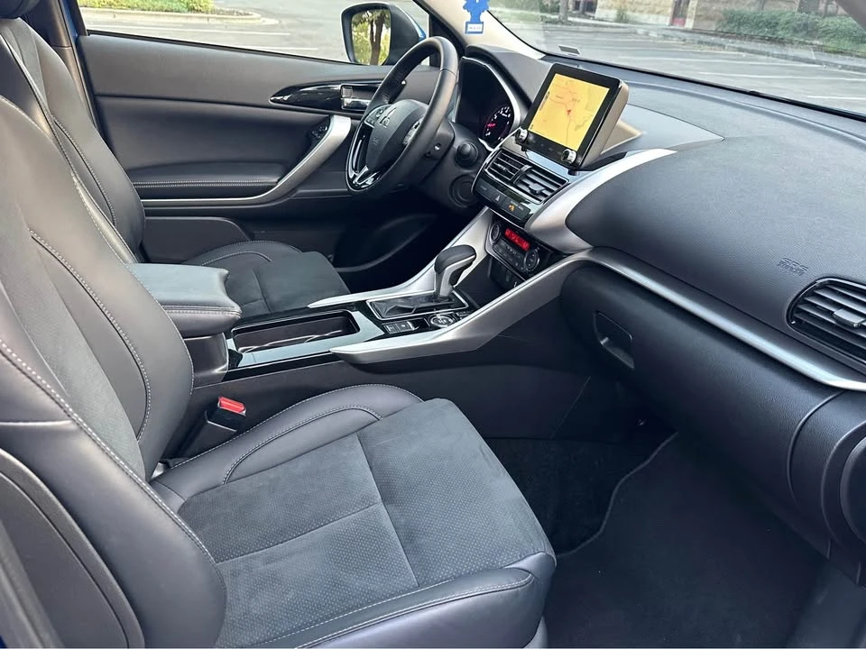 2025 Mitsubishi Eclipse Cross - Image 14 of 16