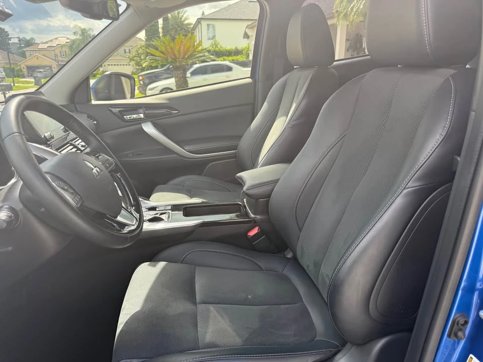 2025 Mitsubishi Eclipse Cross - Image 12 of 20