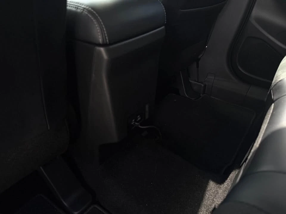 2025 Mitsubishi Eclipse Cross - Image 16 of 20