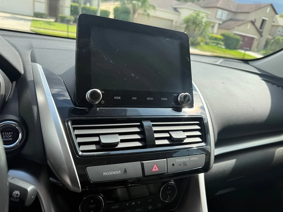 2025 Mitsubishi Eclipse Cross - Image 14 of 20