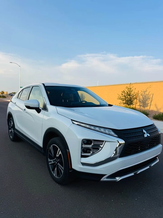 2025 Mitsubishi Eclipse Cross - Image 3 of 12