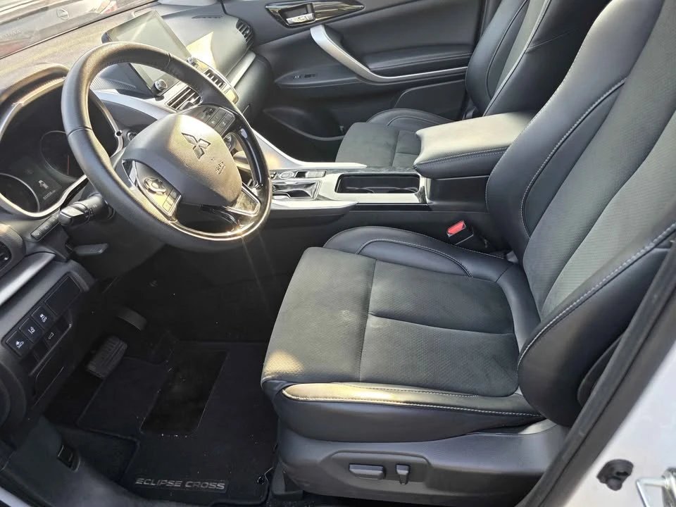 2025 Mitsubishi Eclipse Cross - Image 2 of 5
