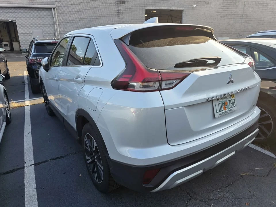 2025 Mitsubishi Eclipse Cross - Image 4 of 5