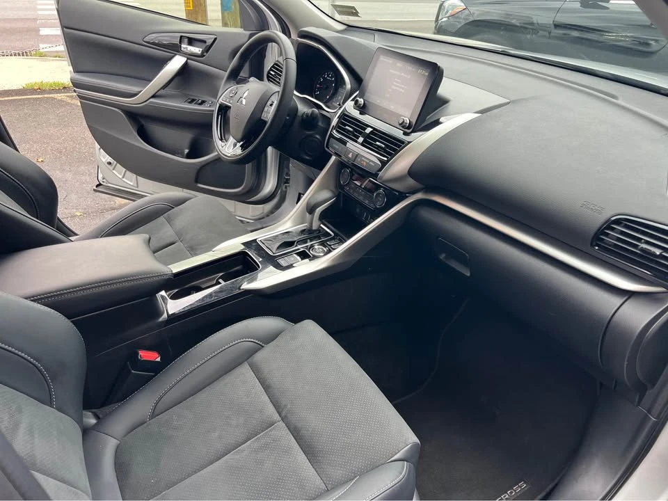 2025 Mitsubishi Eclipse Cross - Image 14 of 15