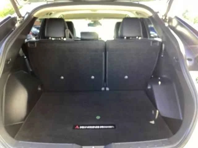 2025 Mitsubishi Eclipse Cross - Image 9 of 20