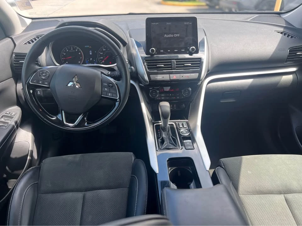 2025 Mitsubishi Eclipse Cross - Image 9 of 11