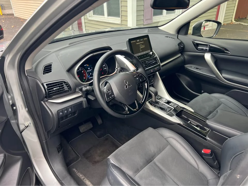2025 Mitsubishi Eclipse Cross - Image 7 of 15