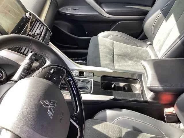 2025 Mitsubishi Eclipse Cross - Image 18 of 20