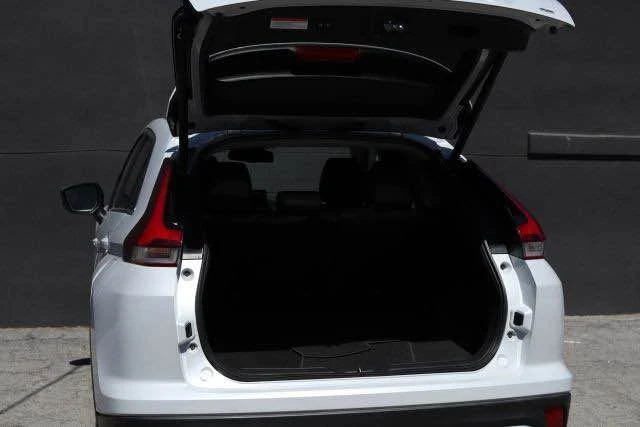 2025 Mitsubishi Eclipse Cross - Image 7 of 20