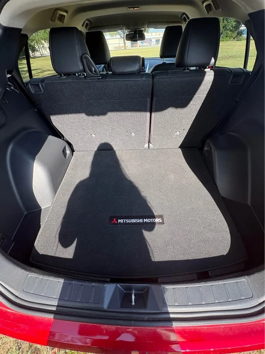 2025 Mitsubishi Eclipse Cross - Image 17 of 18