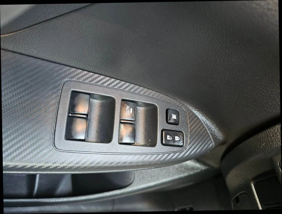 2025 Mitsubishi Eclipse Cross - Image 17 of 20
