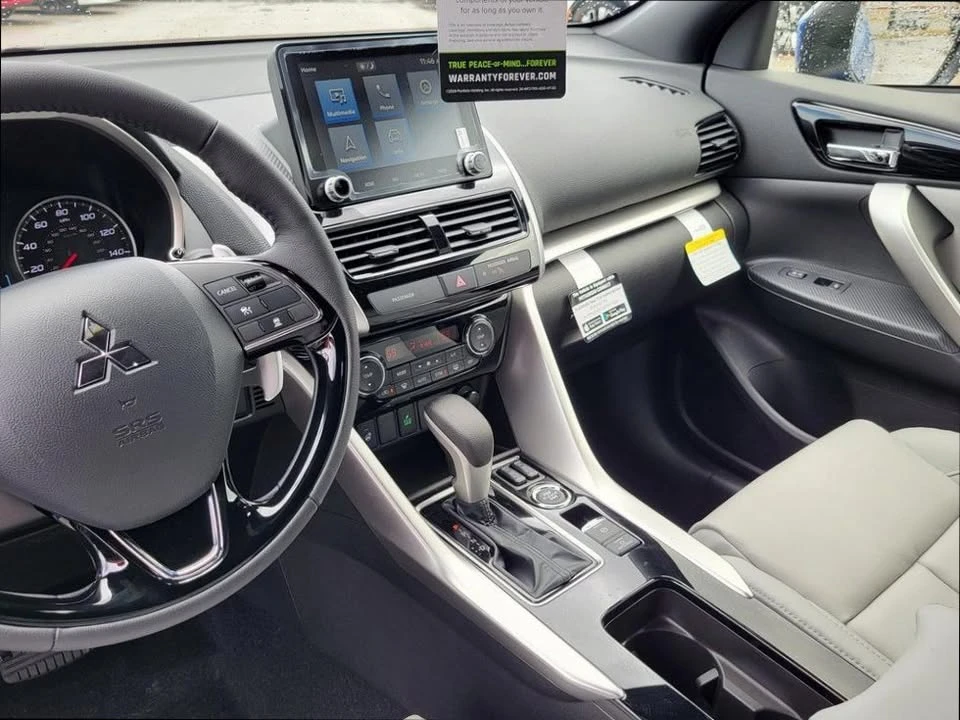 2025 Mitsubishi Eclipse Cross - Image 16 of 17