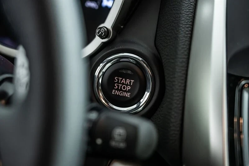 2025 Mitsubishi Eclipse Cross - Image 18 of 21