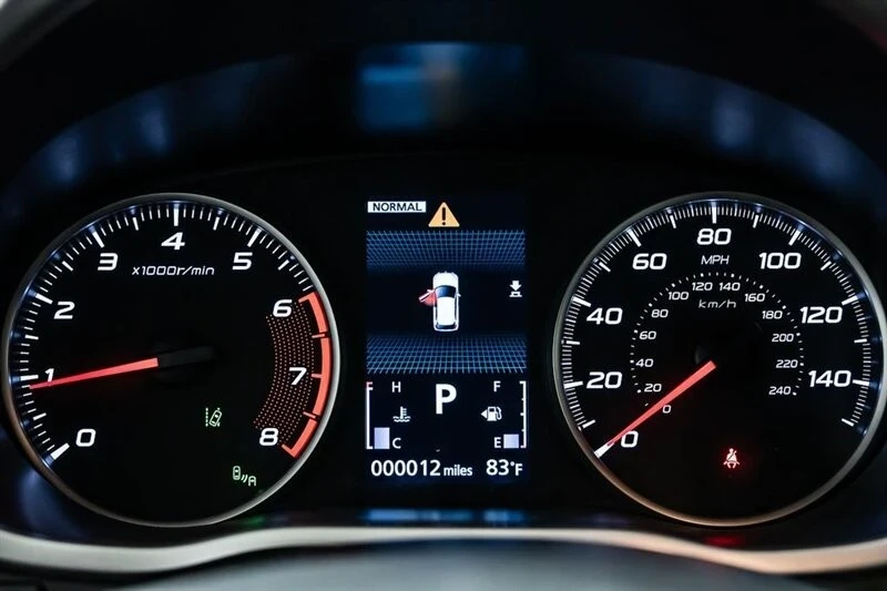 2025 Mitsubishi Eclipse Cross - Image 16 of 21