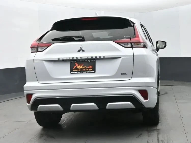 2025 Mitsubishi Eclipse Cross - Image 8 of 12