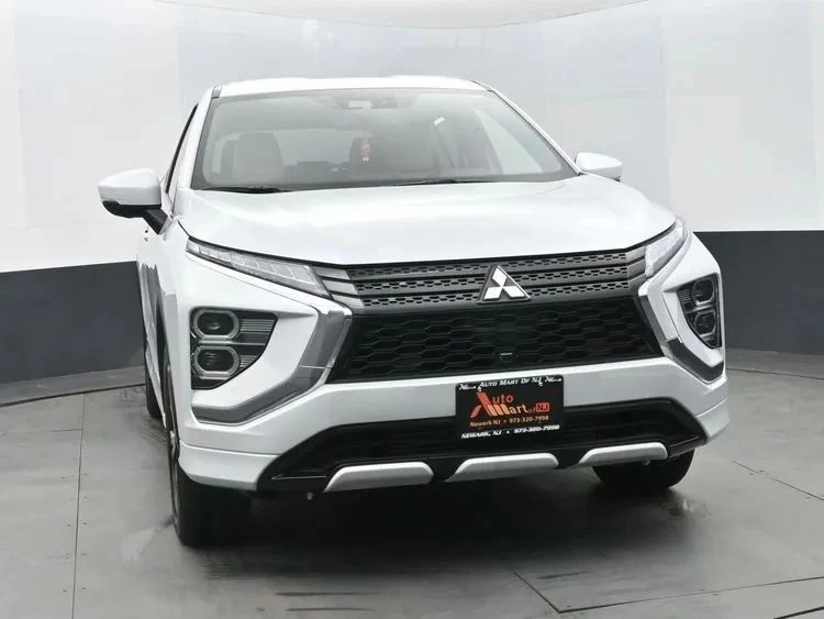 2025 Mitsubishi Eclipse Cross - Image 3 of 12